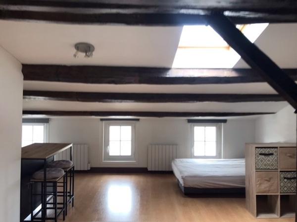 Appartement 1 pièce à louer Rochefort - 17300 / Réf: 2054