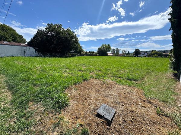St Pée sur Nivelle - quartier Ibarron terrain constructible de 2000 m²