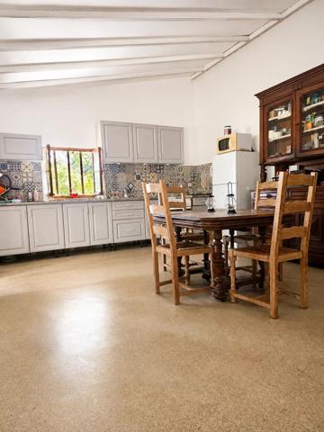 Vente                                                      Maison
                        
                     2 pièces                      34 m2                     à Saint-Maximin-la-Sainte-Baume