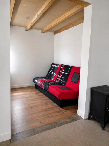 Vente                                                      Maison
                        
                     2 pièces                      34 m2                     à Saint-Maximin-la-Sainte-Baume