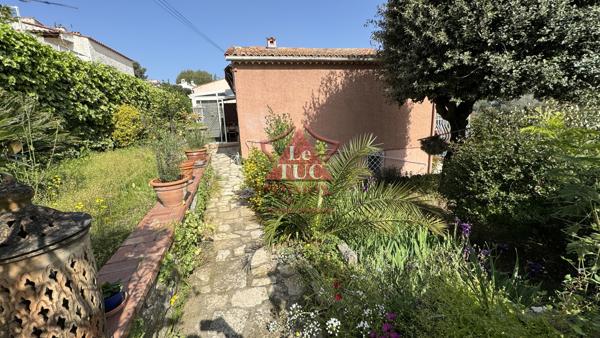 GRASSE ST JACQUES APPARTEMENT HAUT DE VILLA AVEC PISCINE COPROPRIÉTÉ 2 LOTS Grasse (06130)