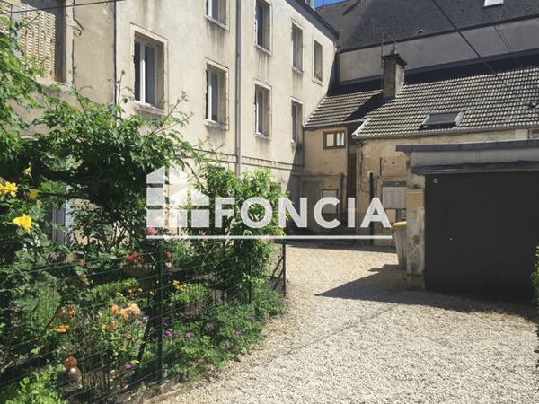Location Studio meublé 33.46 m² - 11 RUE DE LA PREVOTE Dijon 21000