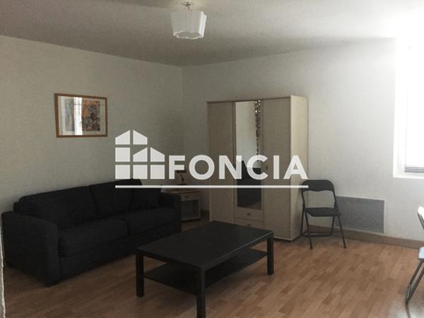 Location Studio meublé 33.46 m² - 11 RUE DE LA PREVOTE Dijon 21000
