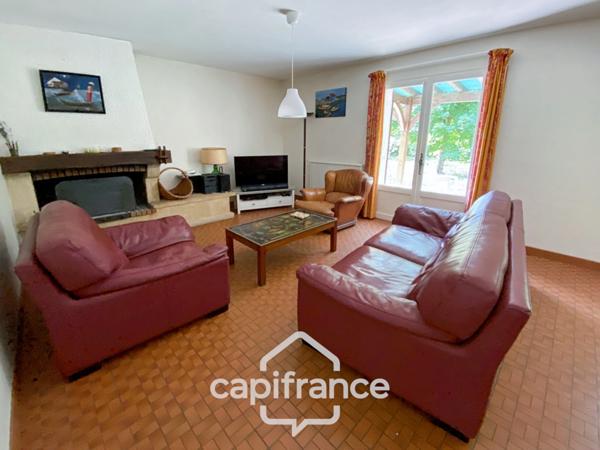 Maison à vendre 7 pièces SAINT AUBIN DE MEDOC (33)