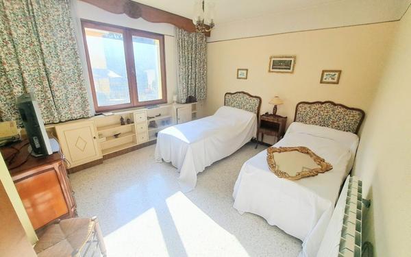 Maison à vendre    4 pièces • 191 m2 Six-Fours-les-Plages