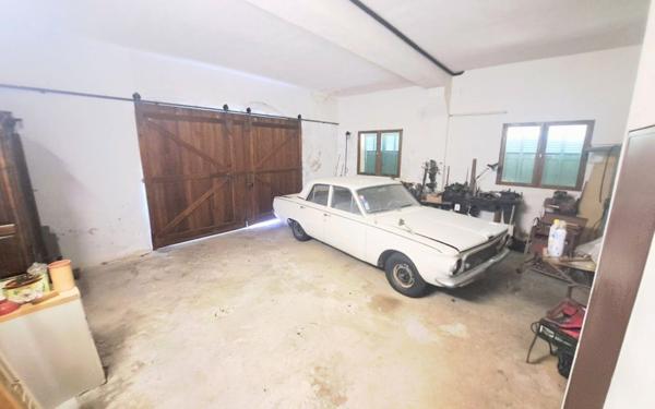 Maison à vendre    4 pièces • 191 m2 Six-Fours-les-Plages