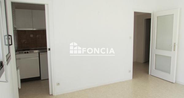 Location Appartement 2 pièces 32.95 m² - Grenoble 38000