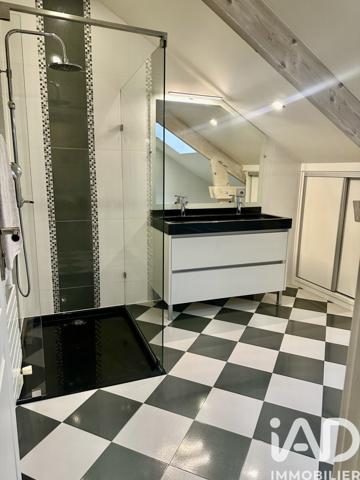 Maison à vendre 6 pièces 150 m² Paray-Vieille-Poste