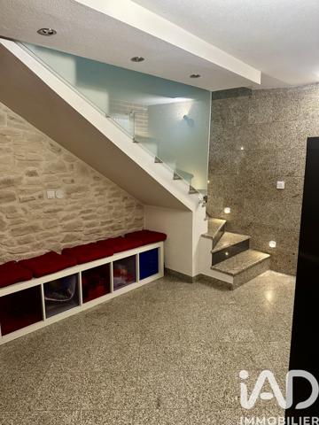 Maison à vendre 6 pièces 150 m² Paray-Vieille-Poste