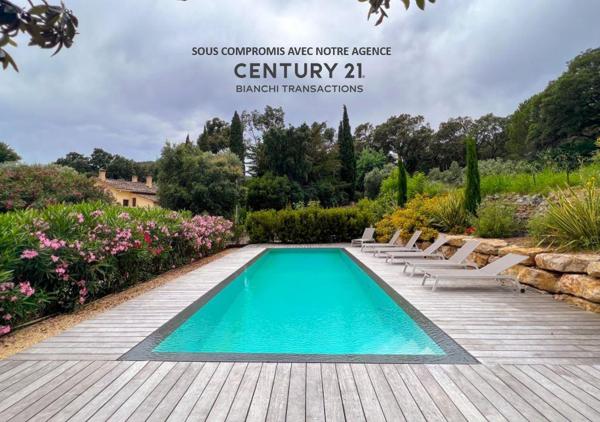 appartement à vendre  5 pièces - 147 m2 CAVALAIRE SUR MER - 83