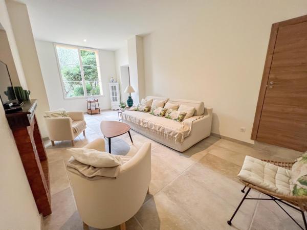 appartement à vendre  5 pièces - 147 m2 CAVALAIRE SUR MER - 83