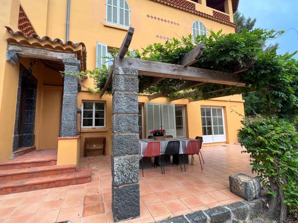 appartement à vendre  5 pièces - 147 m2 CAVALAIRE SUR MER - 83