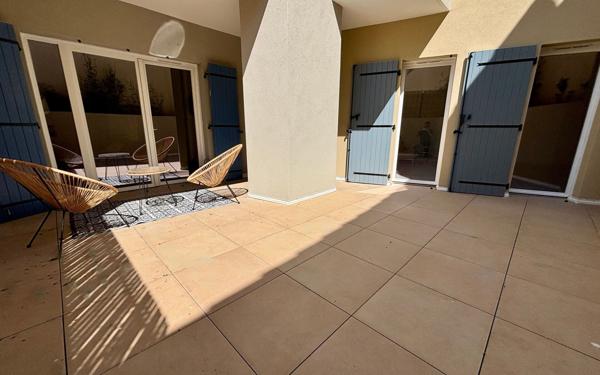 Appartement à vendre    3 pièces • 72 m2 Vauvert