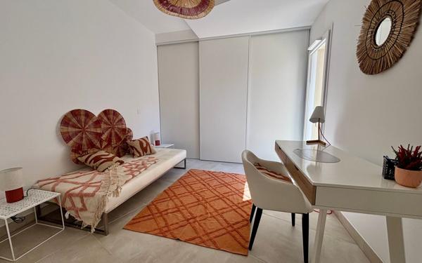 Appartement à vendre    3 pièces • 72 m2 Vauvert