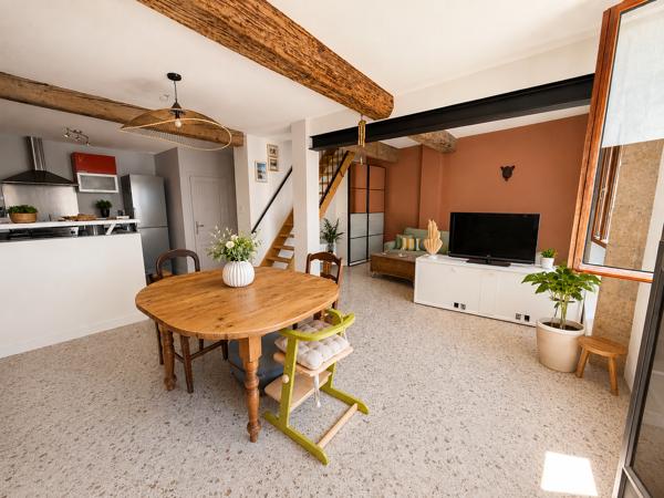 Appartement
         3 pièces
        - 105 m² 299 000 € *