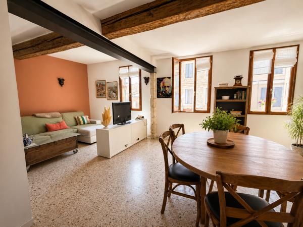 Appartement
         3 pièces
        - 105 m² 299 000 € *
