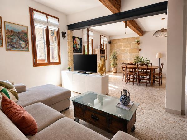 Appartement
         3 pièces
        - 105 m² 299 000 € *
