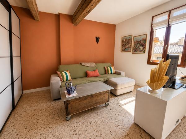 Appartement
         3 pièces
        - 105 m² 299 000 € *