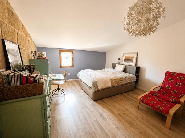 Appartement
         3 pièces
        - 105 m² 299 000 € *