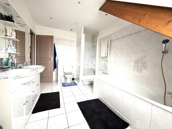 Maison 5 pièces - 90 m²