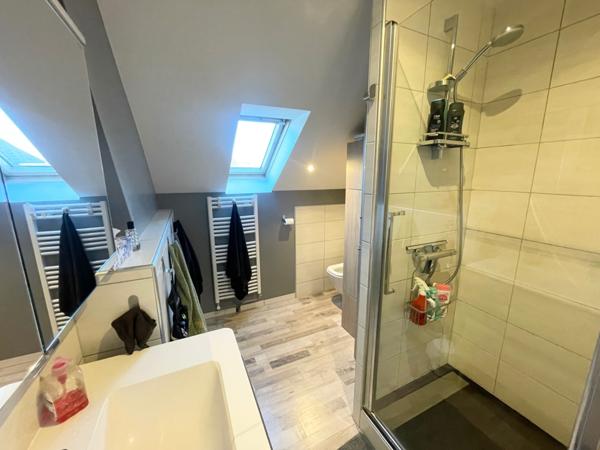 Maison mitoyenne F5 avec terrain, terrasse, parking et garage