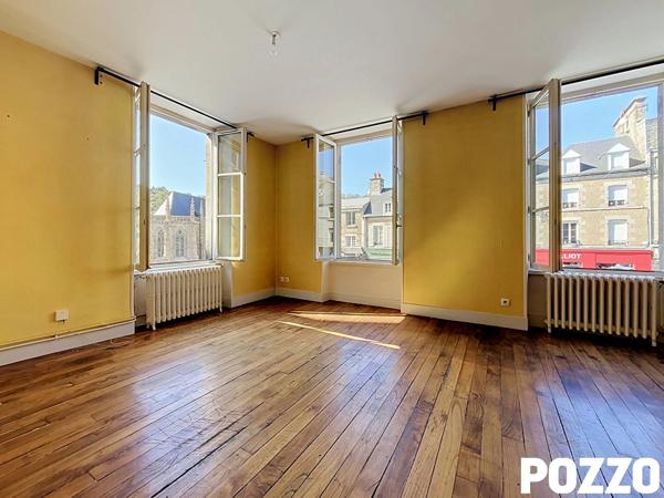 EXCLUSIVITE - Charmant appartement 5 pièces au coeur de VILLEDIEU-LES-POELES VILLEDIEU LES POELES ROUFFIGNY