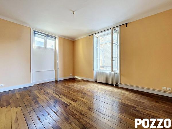EXCLUSIVITE - Charmant appartement 5 pièces au coeur de VILLEDIEU-LES-POELES VILLEDIEU LES POELES ROUFFIGNY