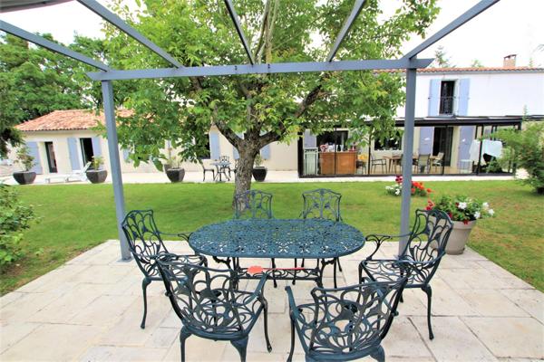 Très belle maison Familiale en pierre