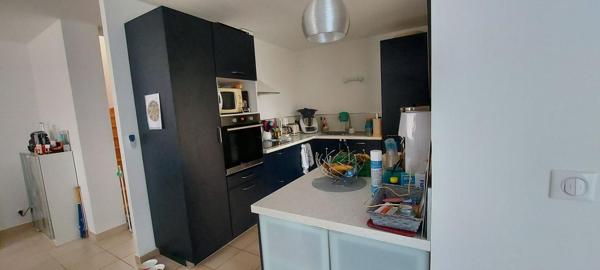 30. GARD. NIMES. Belle maison contemporaine de 84 m2 sur terrain arboré de 728 m2 avec piscine quartier Carreau de Lanes