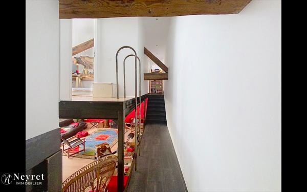 Coup de coeur assuré - Loft esprit atelier avec terrasse en plein coeur du 6éme