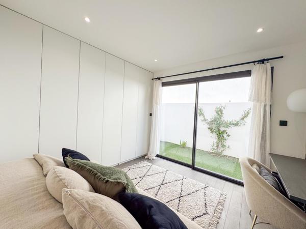 Appartement T4 à vendre  6 pièces - 185 m2 LE LAVANDOU - 83