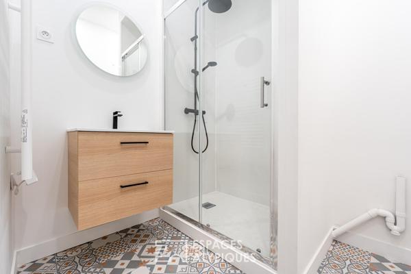 Appartement rénové avec terrasse