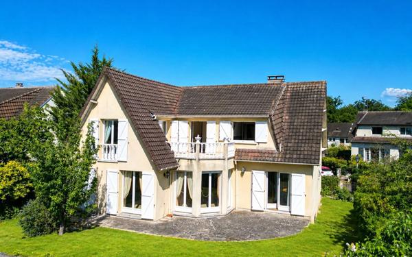 Maison à vendre    6 pièces •  Poissy