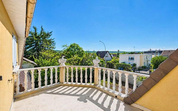 Maison à vendre    6 pièces •  Poissy