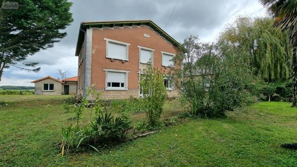 Maison individuelle à vendre à Jonzac en Charente-Maritime (17500), ref : 1870