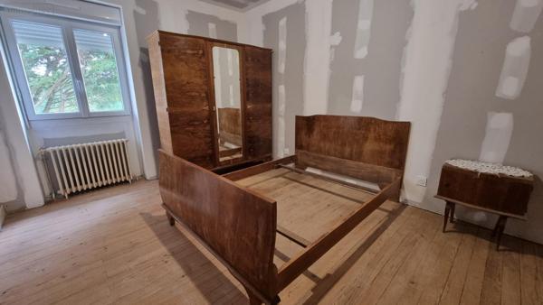 Maison individuelle à vendre à Jonzac en Charente-Maritime (17500), ref : 1870