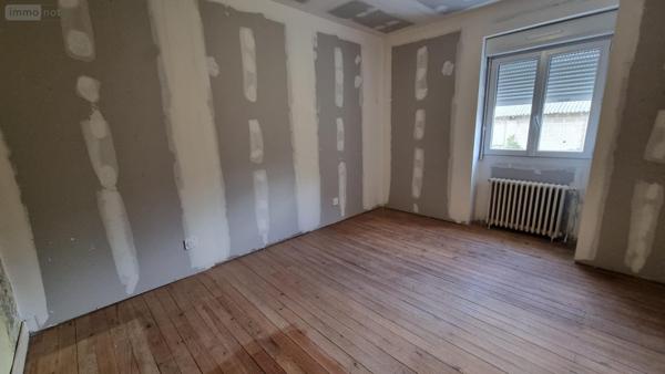 Maison individuelle à vendre à Jonzac en Charente-Maritime (17500), ref : 1870