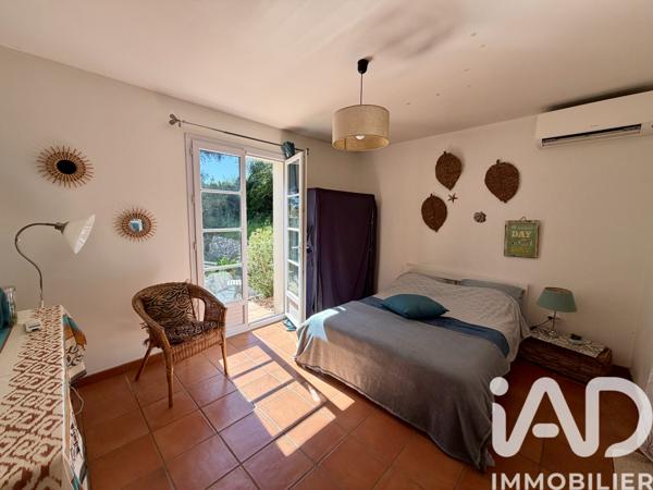 Maison à vendre 5 pièces 177 m² Sanary-sur-Mer