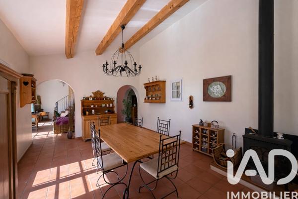 Maison à vendre 5 pièces 177 m² Sanary-sur-Mer