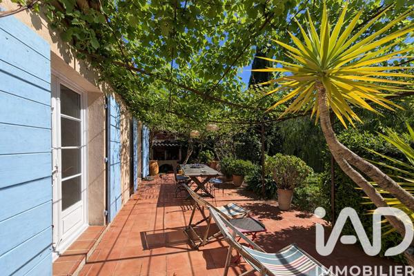 Maison à vendre 5 pièces 177 m² Sanary-sur-Mer
