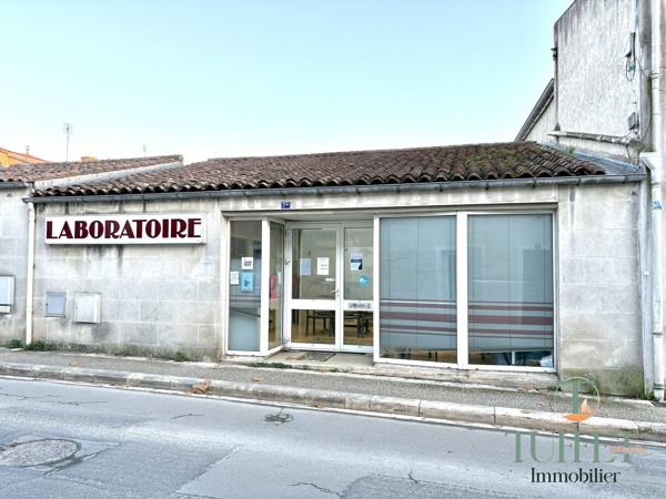 LOCAL COMMERCIAL EN PLEIN CENTRE VILLE DE MARENNES