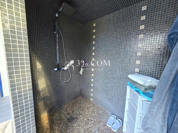 Maison 6 pièce(s) 4 chambre(s) 163 m²