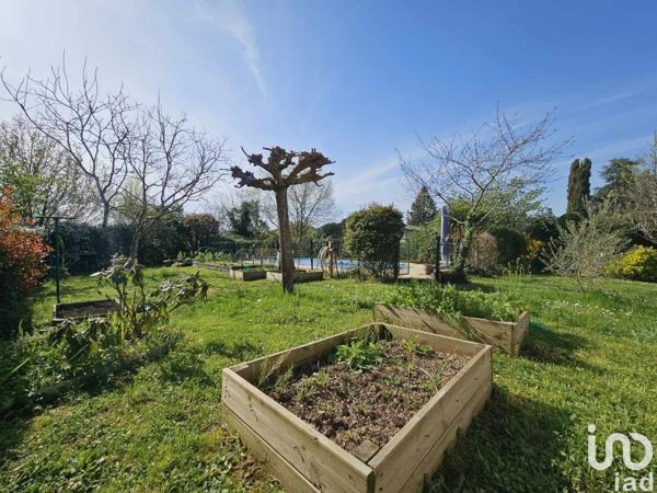 Maison 7 pièces de 156 m² à Gaillac (81600)