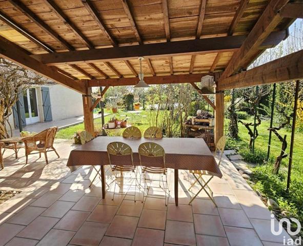 Maison 7 pièces de 156 m² à Gaillac (81600)