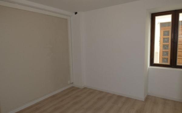 Appartement à louer    2 pièces • 64,55 m2 Château-Thierry