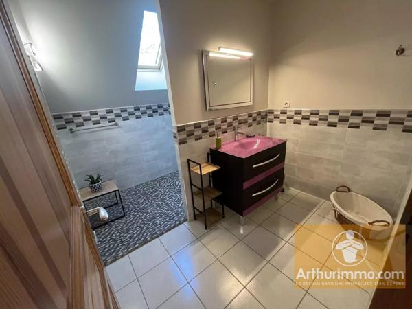 Vente Maison 5 pièces 215 m2 à Saint-Pierre-de-Nogaret