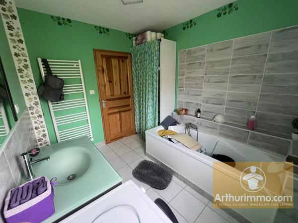 Vente Maison 5 pièces 215 m2 à Saint-Pierre-de-Nogaret