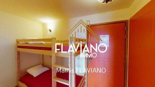 APPARTEMENT - VUE VALLÉE - PARKING INTÉRIEUR Uvernet-Fours (04400)
