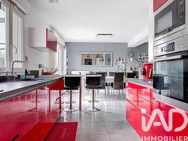 Maison à vendre 5 pièces 118 m² Saint-Arnoult-en-Yvelines