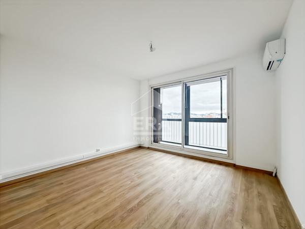 Appartement lumineux Marseille 4 pièces 87 m2 Loggia Cave